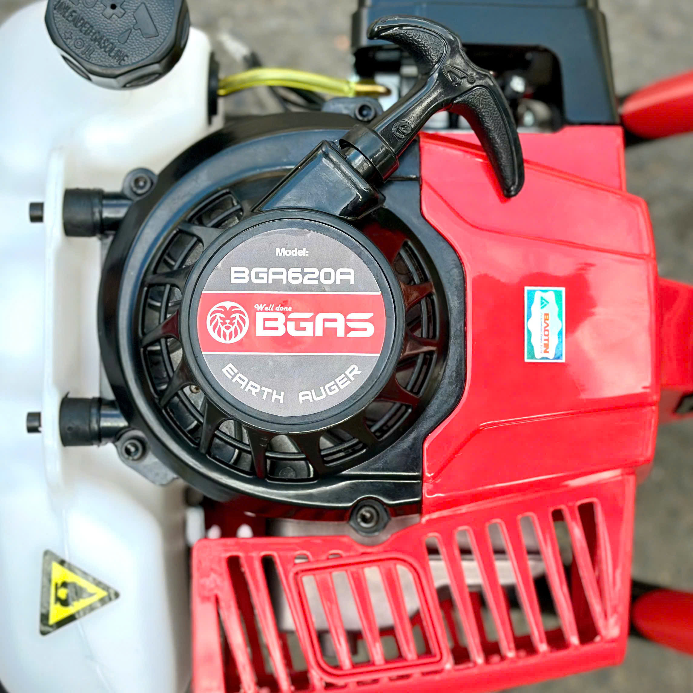 Máy khoan đất BGAS BGA620A