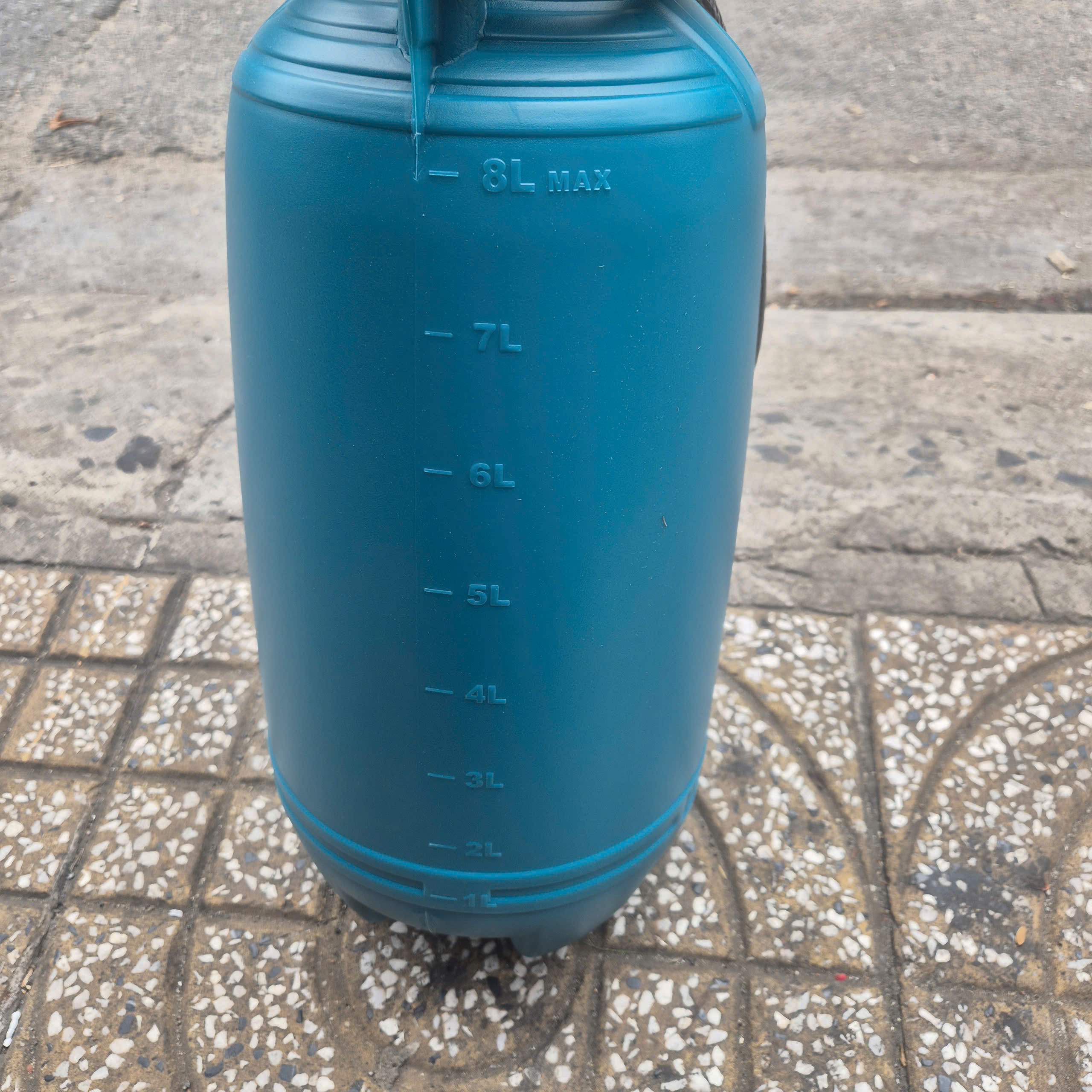 Bình xịt nước 8 lít Total THSPP30802 2.5Bar