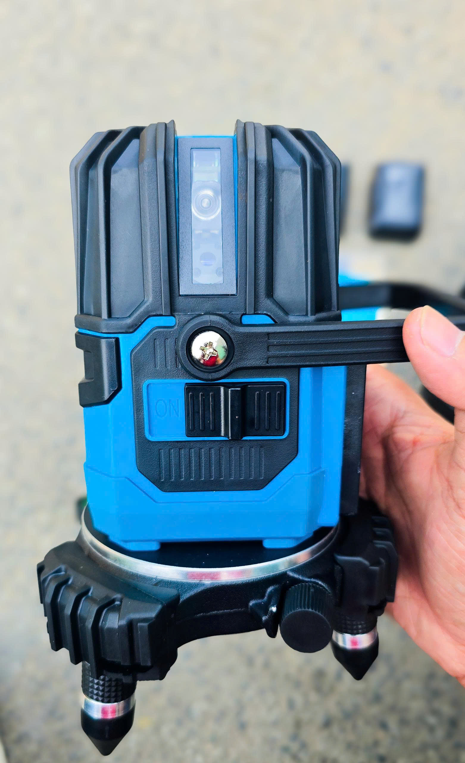 Máy cân mực Laser 5 tia xanh 4000mAh Classic CLA-421G