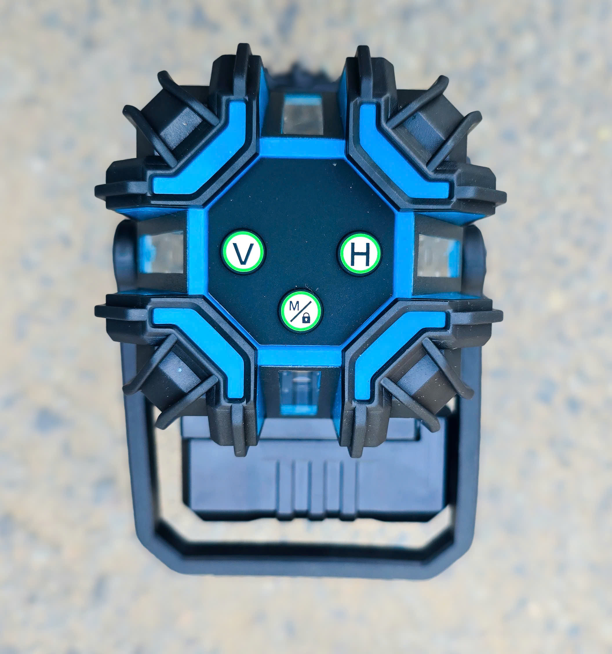 Máy cân mực Laser 5 tia xanh 4000mAh Classic CLA-421G