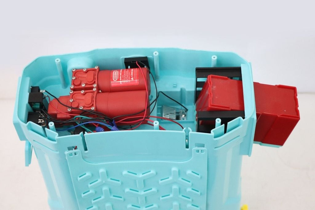 Máy phun thuốc trừ sâu, côn trùng điện OSHIMA Li20R-DP-pin Xanh Pin lithium 12V8Ah-SP