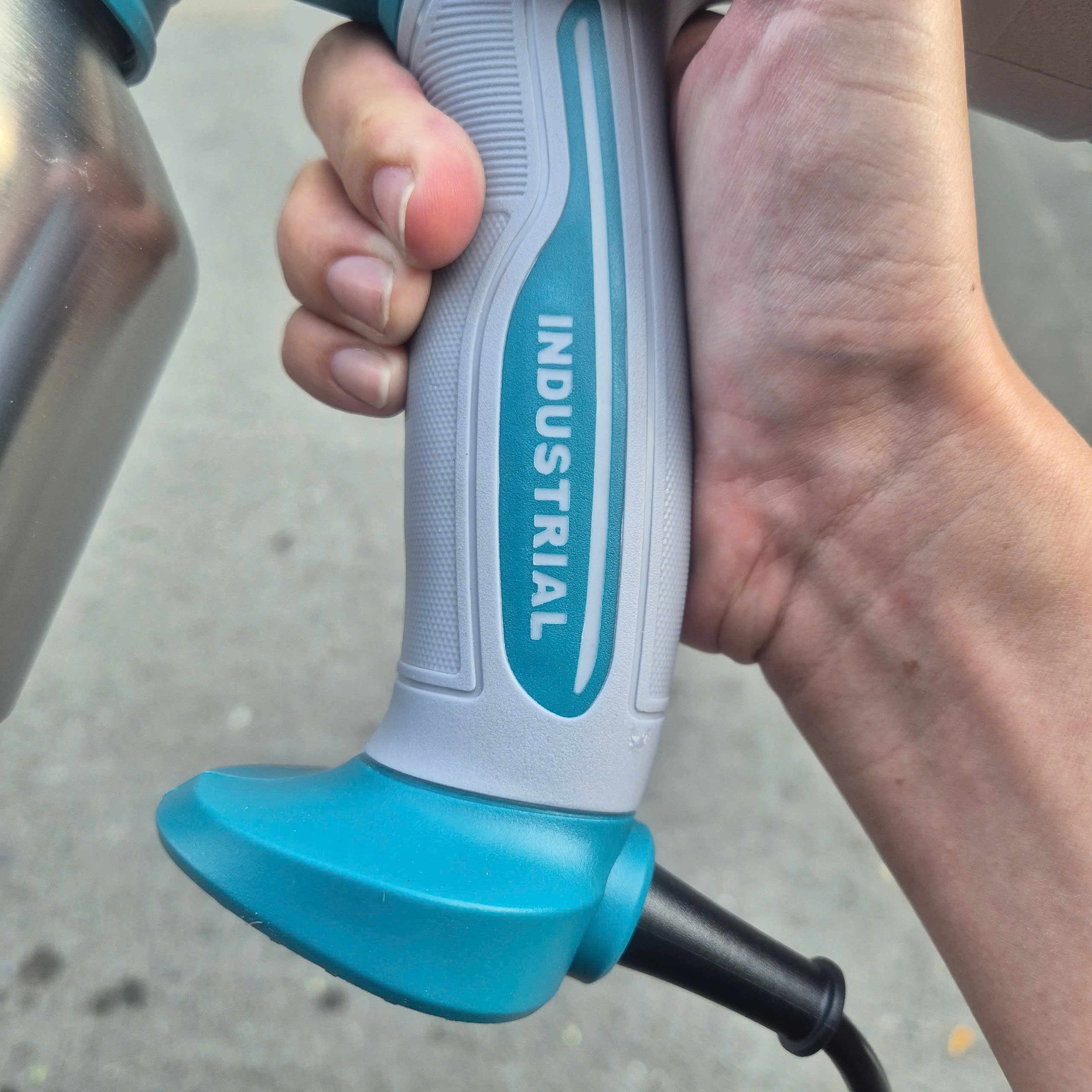 Máy Phun Sơn TOTAL TT45061 (CS 530W, bình 1000ml)