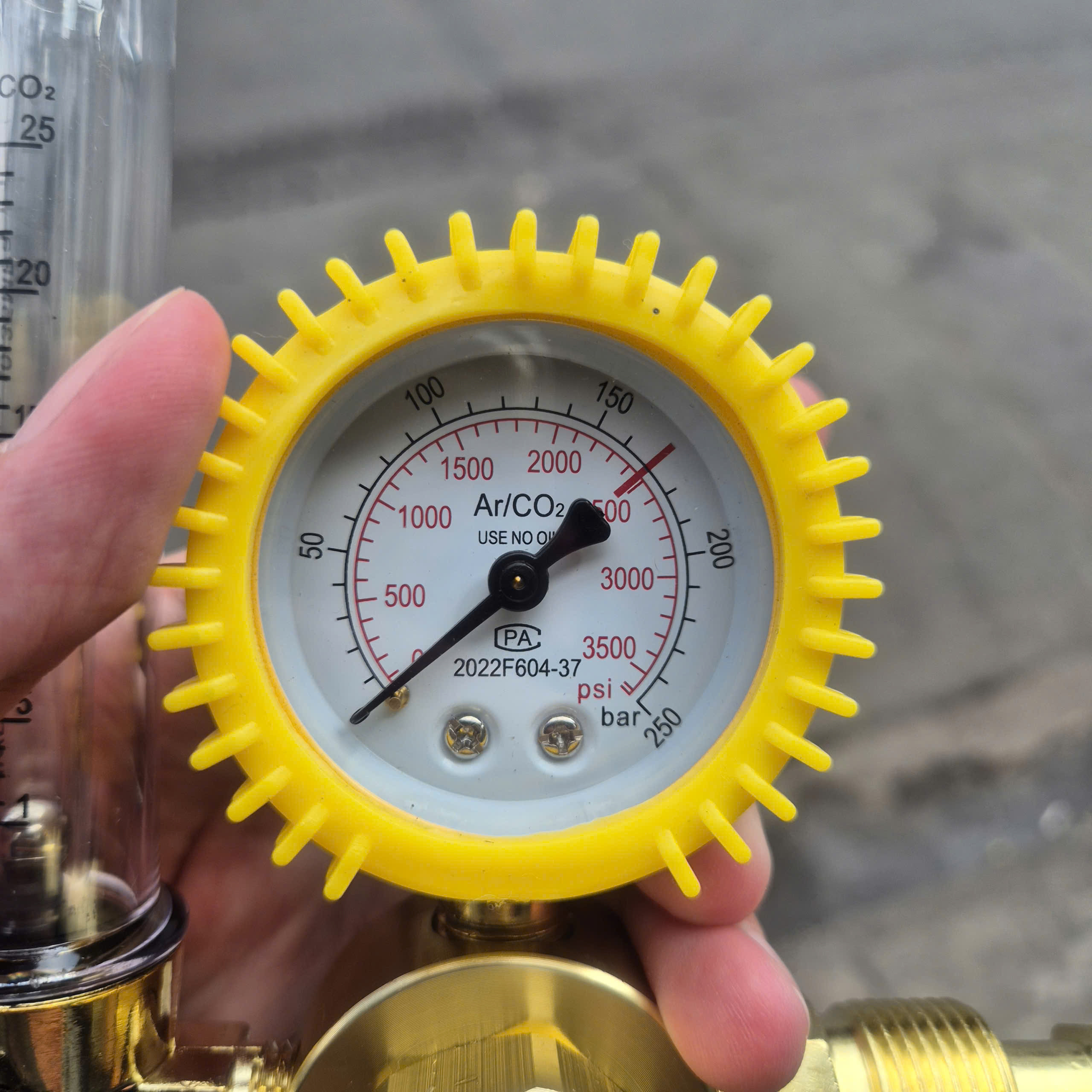 Đồng hồ đo khí Argon RILAND AR-819 dành cho máy hàn TIG