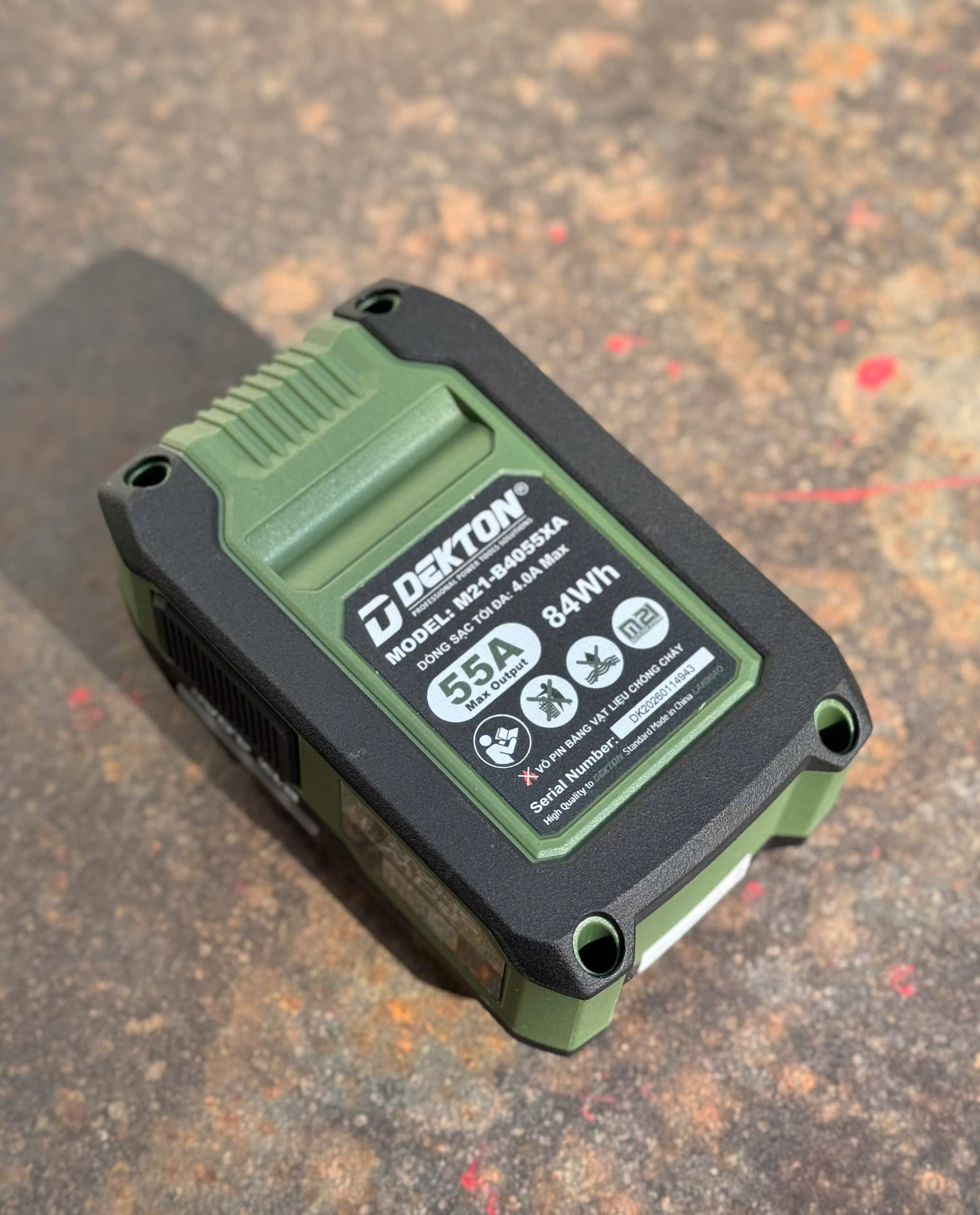 Pin Dekton 21V M21-B4055XA 4.0Ah