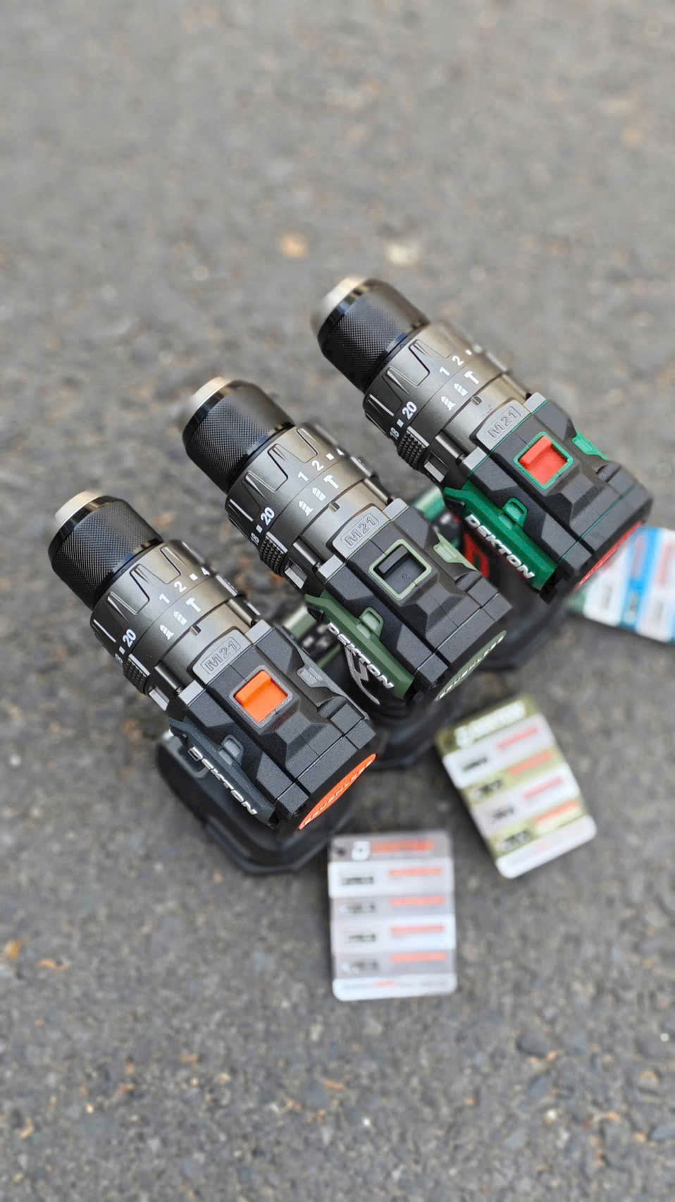 Máy khoan pin 3 chức năng DEKTON M21-ID13100PRO / M21-ID13100XPRO