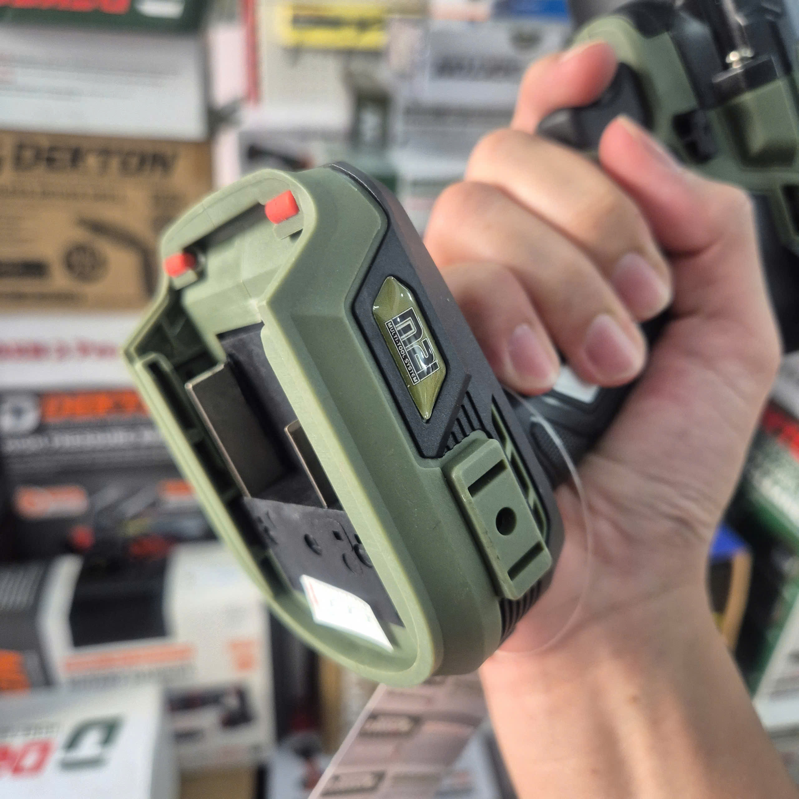 Máy siết bulong pin 21V DEKTON M21-IW555XPLUS (Thân máy)