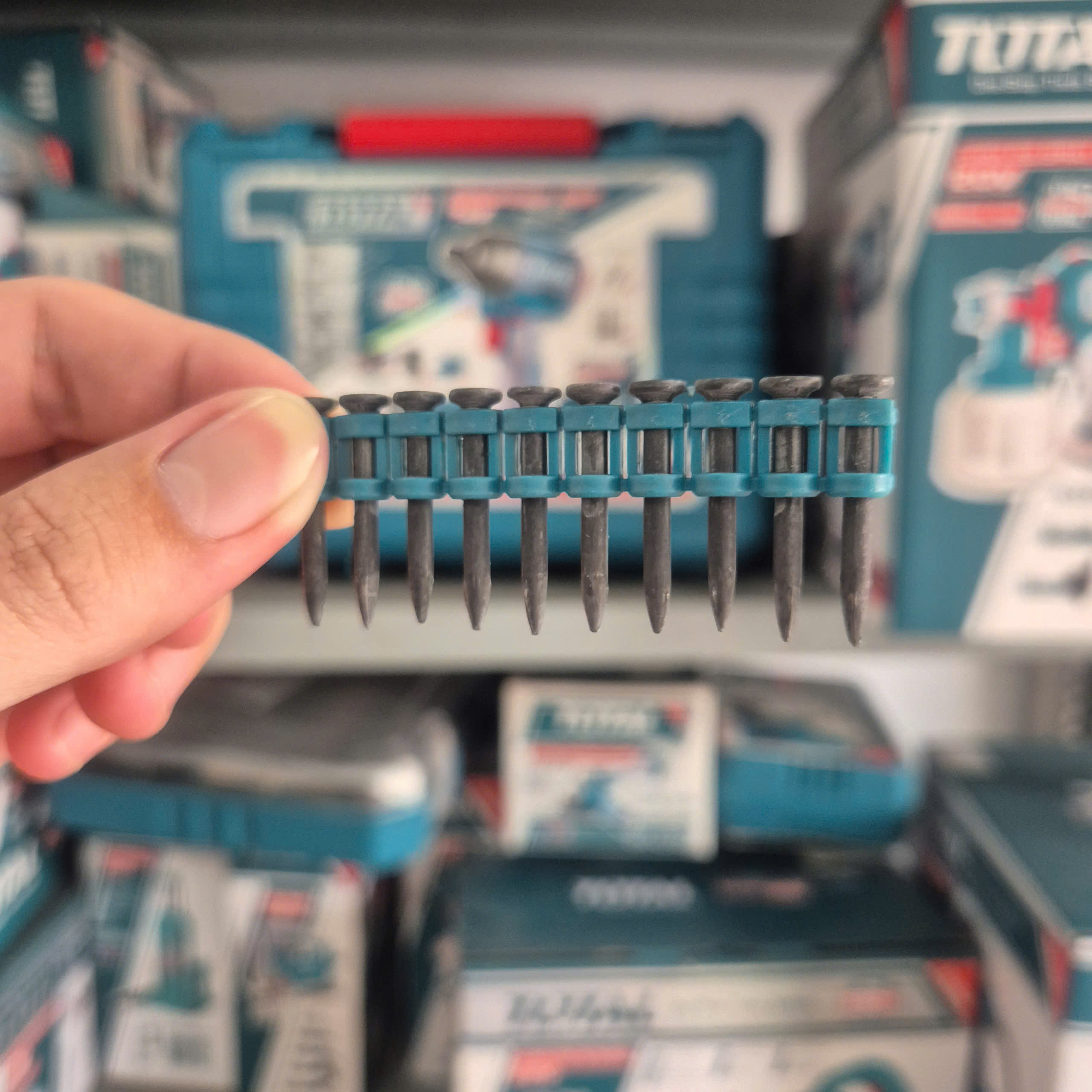 Bộ 10 pcs đinh bắn bê tông liên tục 27mm TOTAL TAC02271