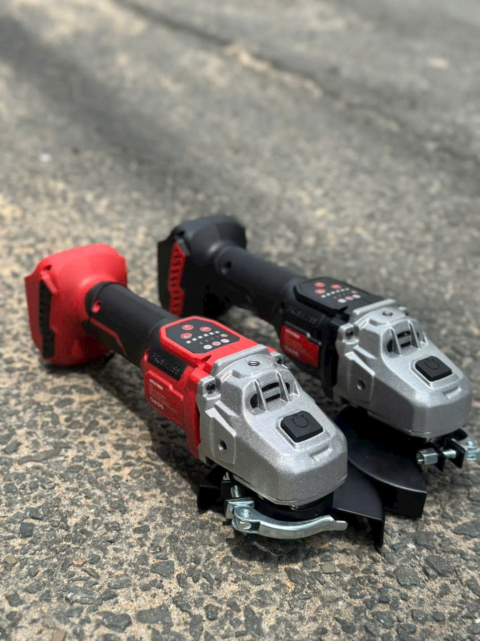 Máy mài góc dùng pin 21V AMAXTOOLS AM100C-SM (Thân máy)