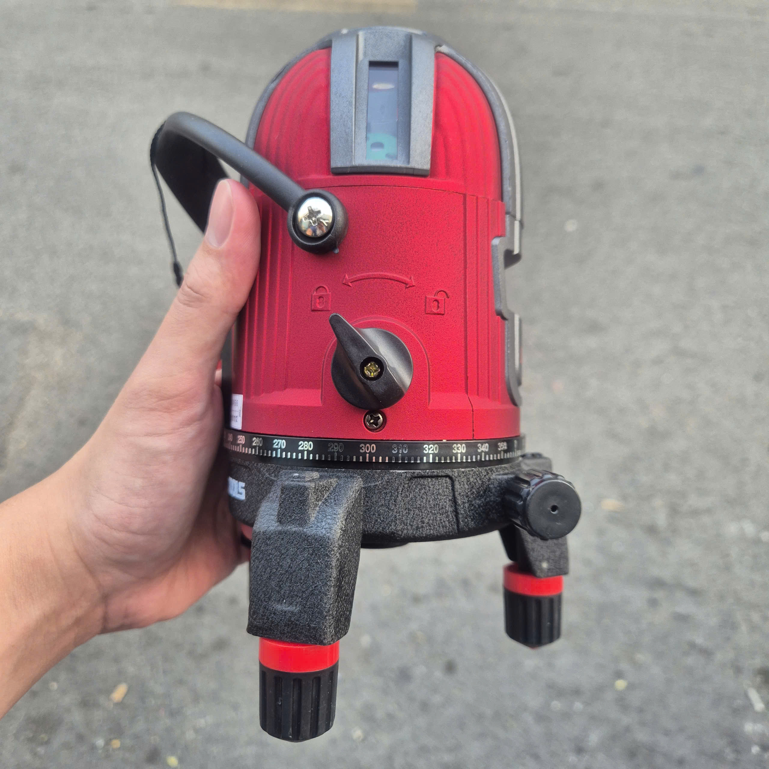 Máy cân bằng laser 5 tia xanh AMAXTOOLS ALZ-6651