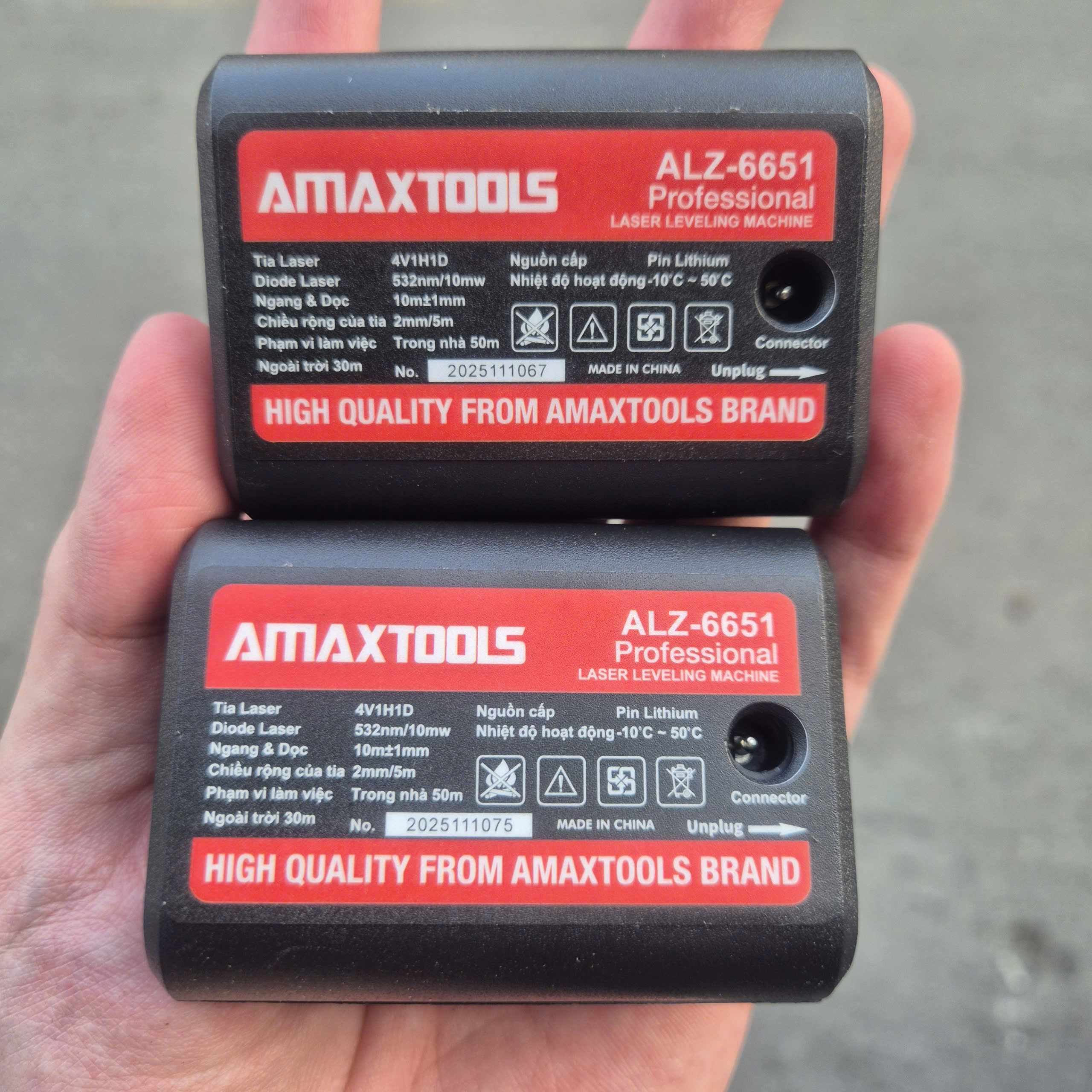 Máy cân bằng laser 5 tia xanh AMAXTOOLS ALZ-6651