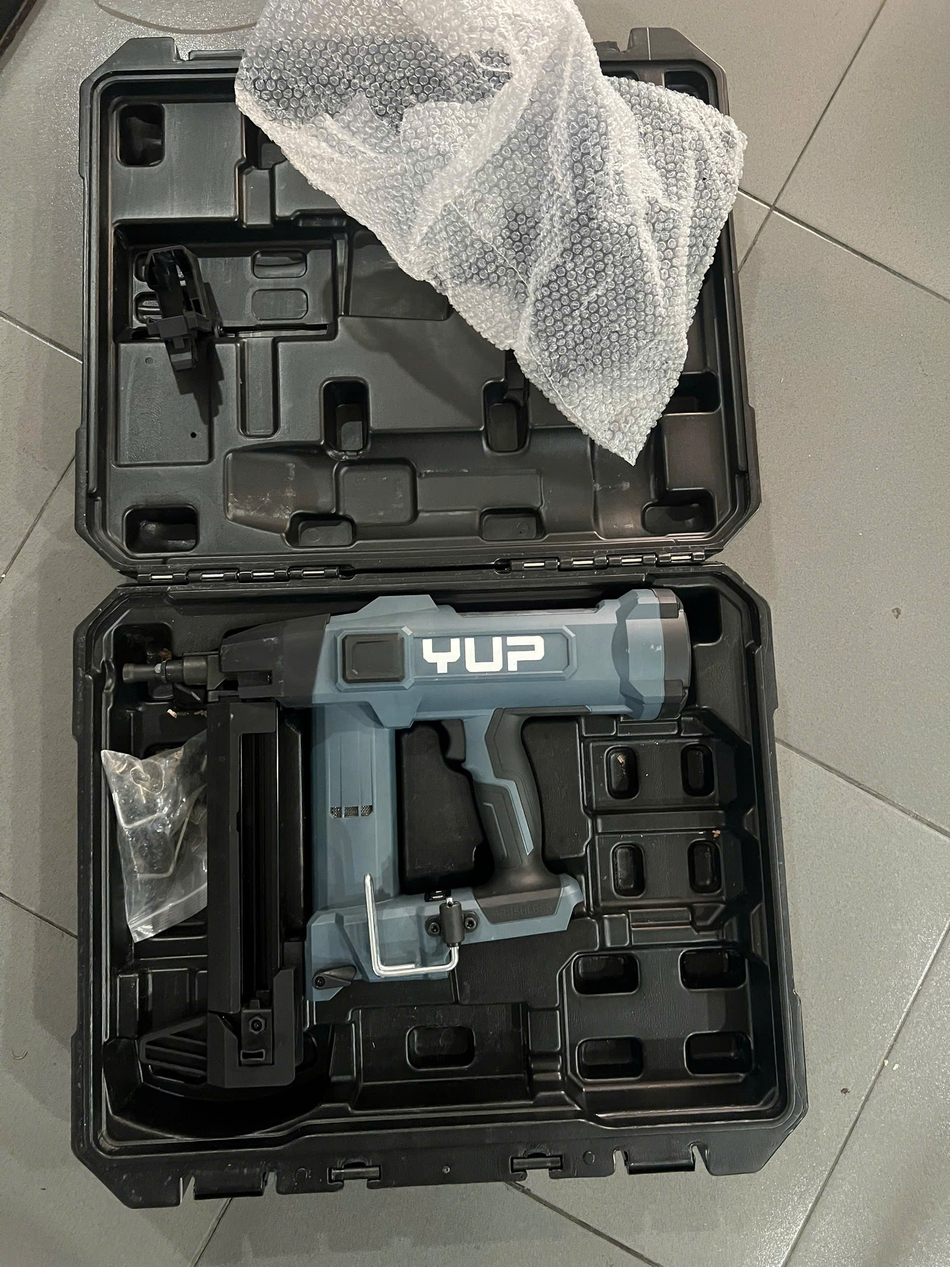 Máy bắn đinh bê tông dùng pin 20V YUPAI YP20-SN38A - Thân máy