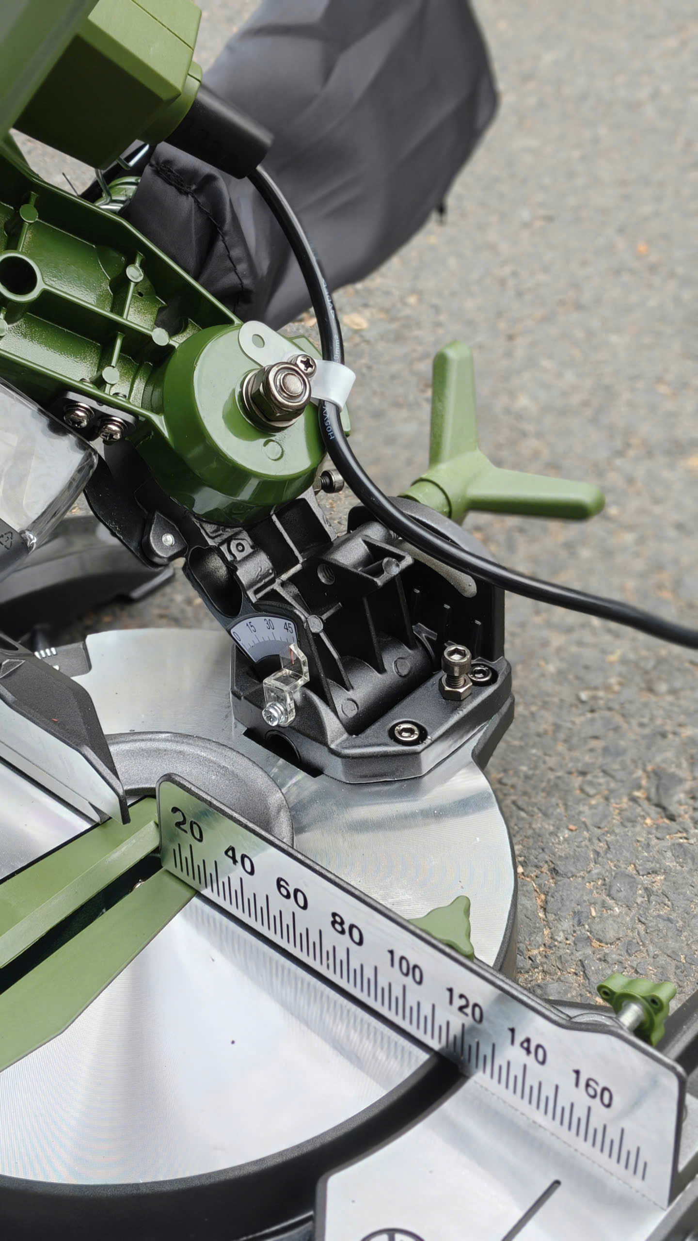 Máy cắt nhôm gỗ đa năng DEKTON DK-CN210XPROMAX – CS 1450W