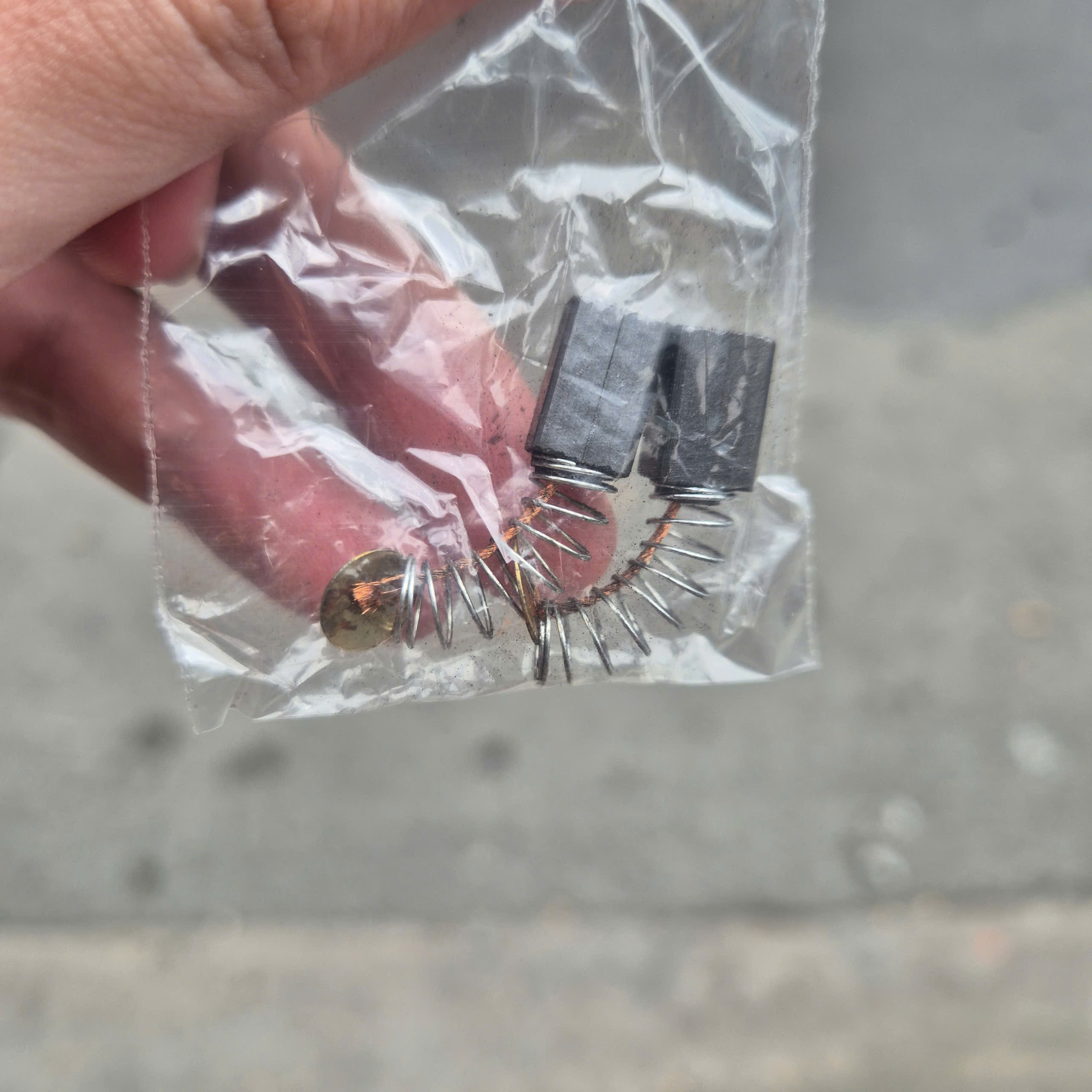 Máy đầm dùi MAKUTE CV002 (CS 800W, dây đầm 1.5m)