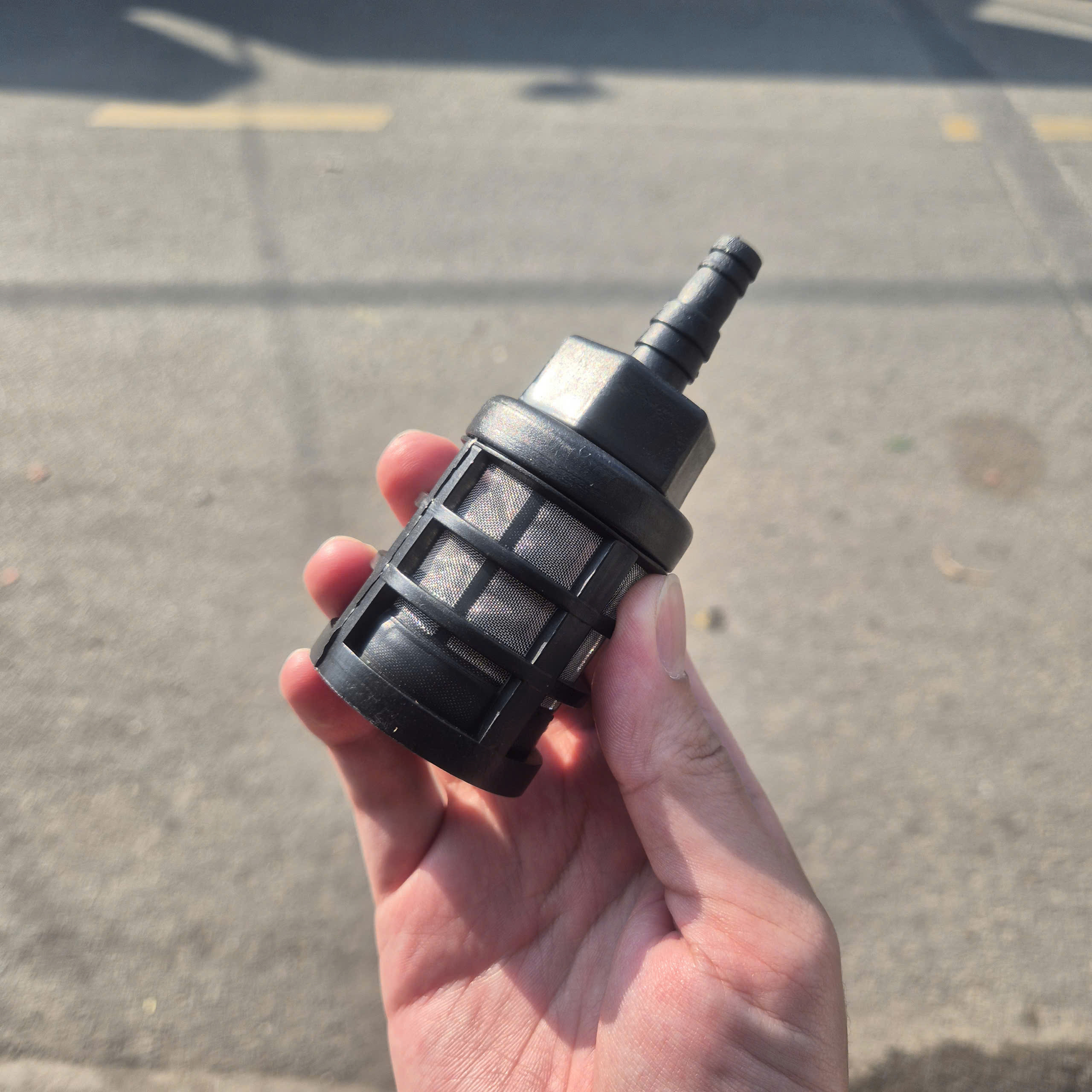 Máy xịt rửa xe dùng pin 21V DEKTON M21-SRX775XPRO - Thân máy