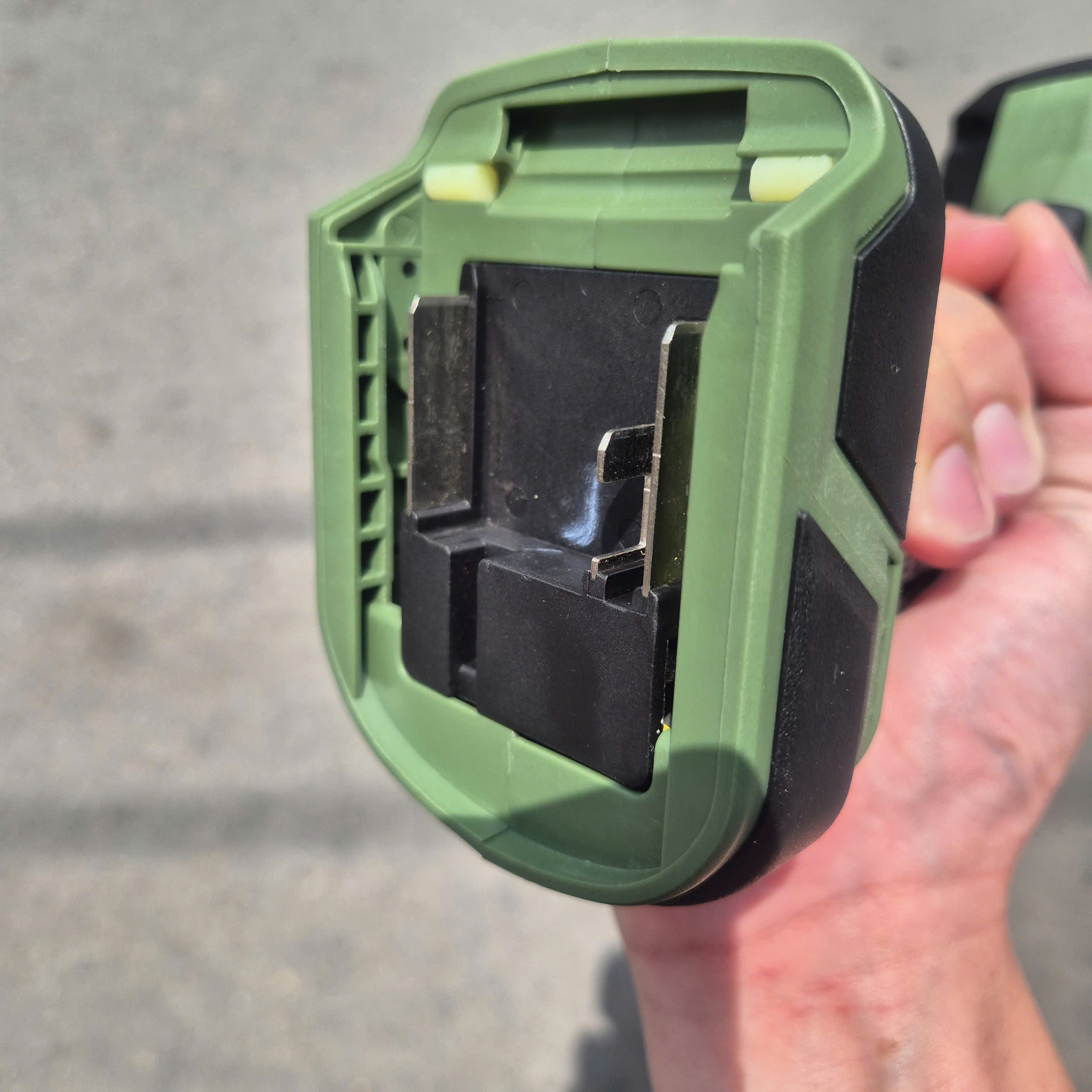 Máy cưa kiếm pin 21V DEKTON M21-CK25XPLUS