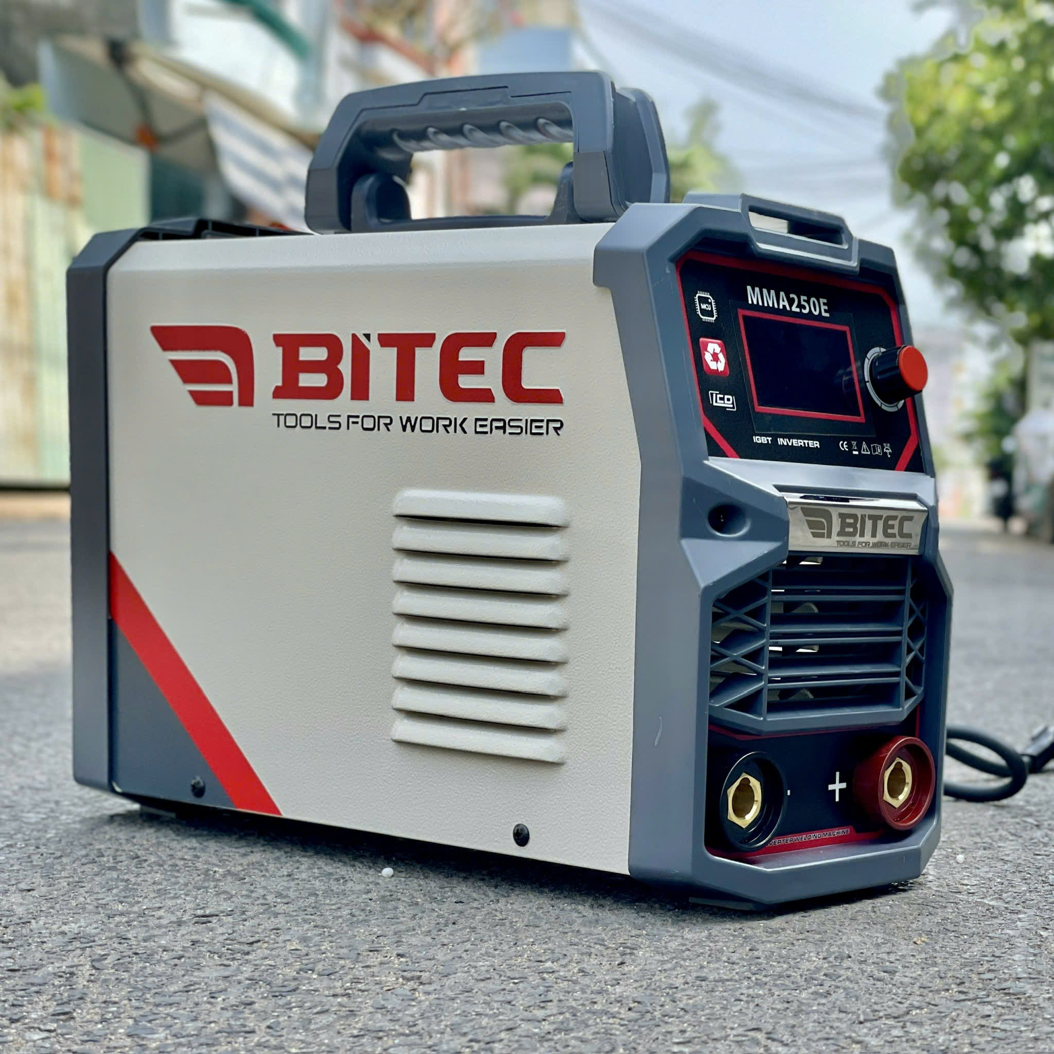 Máy hàn que BITEC MMA250E, que 2.5 ly