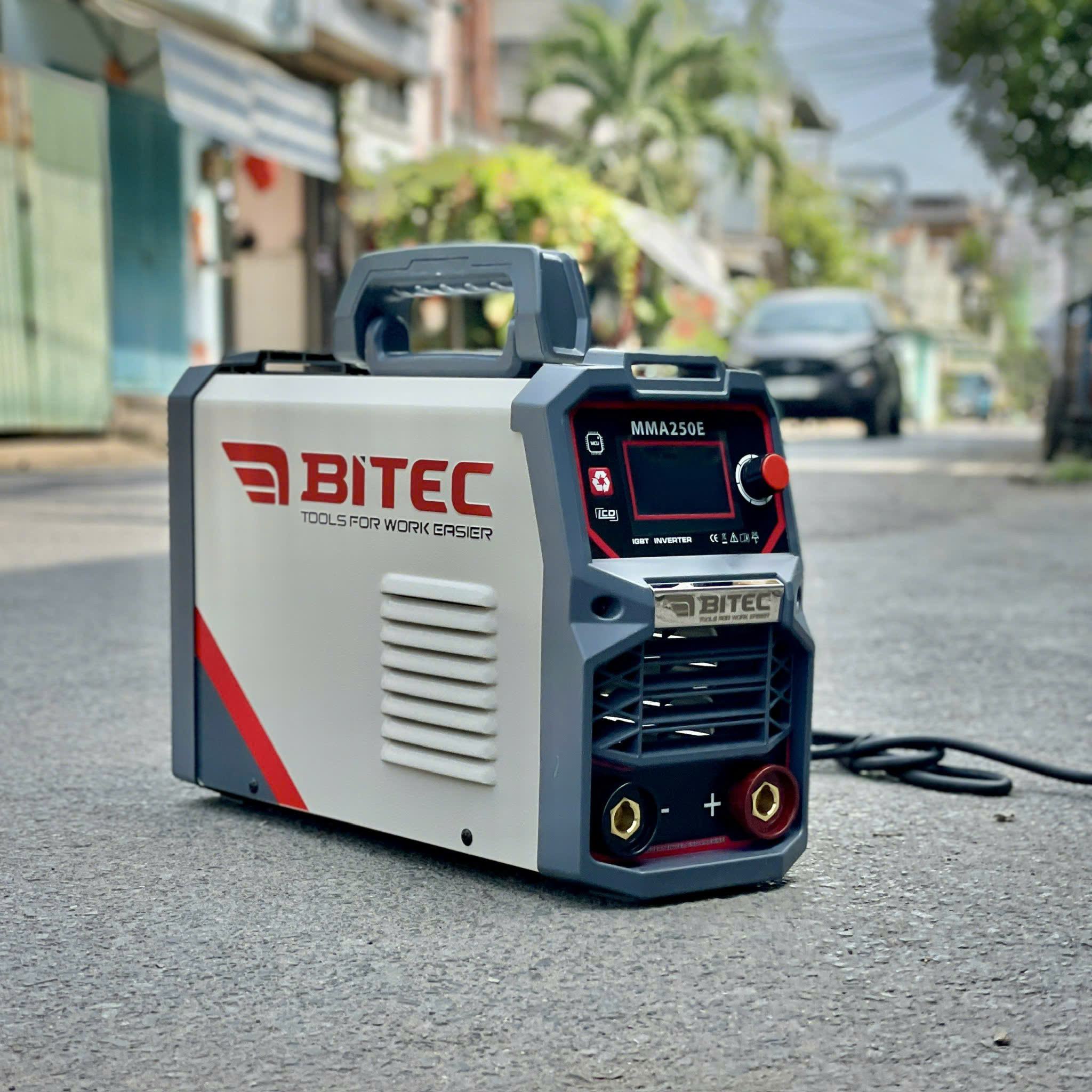 Máy hàn que BITEC MMA250E, que 2.5 ly