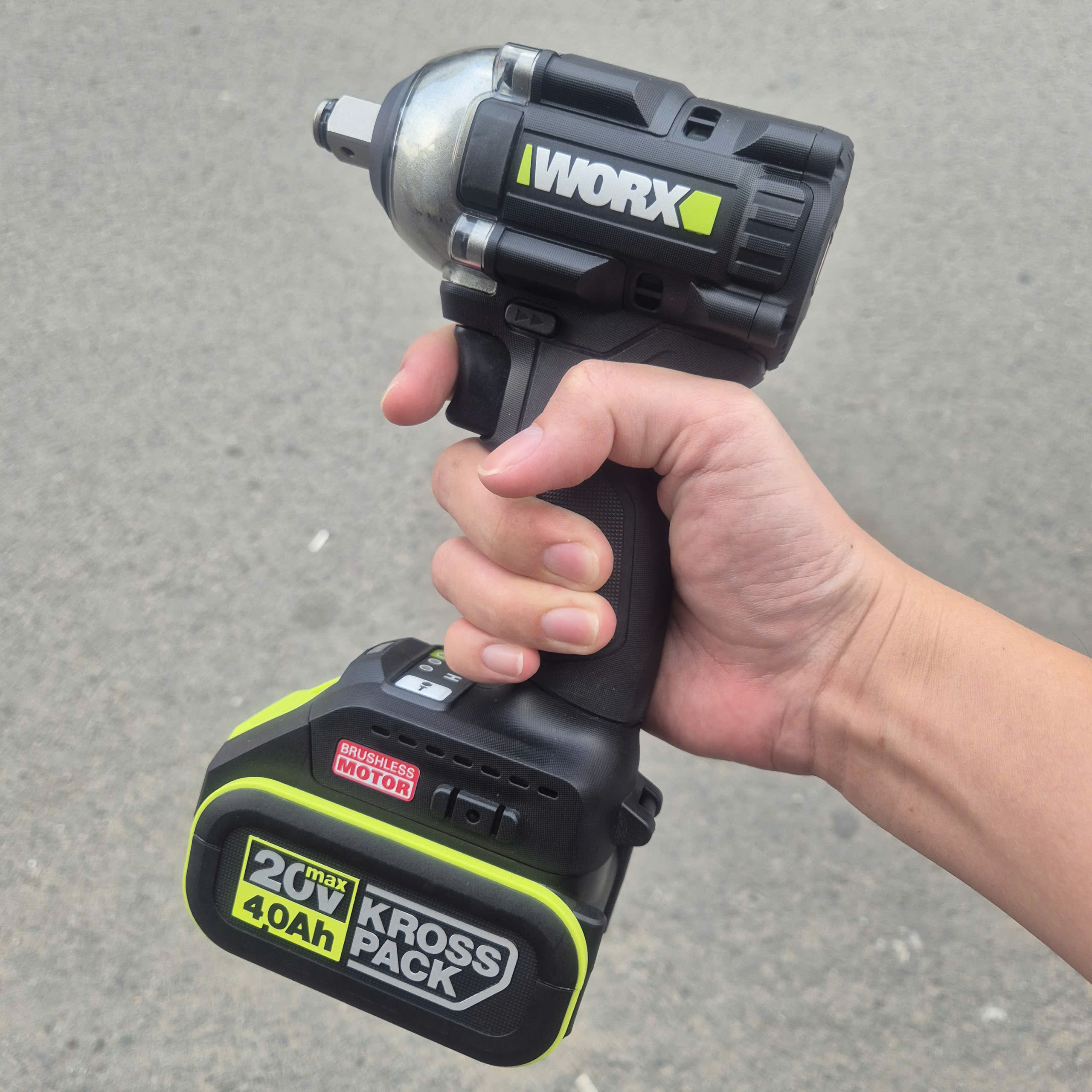 Máy siết bulong dùng pin 20V WORX WE272 (2 pin 4.0Ah và 1 sạc)