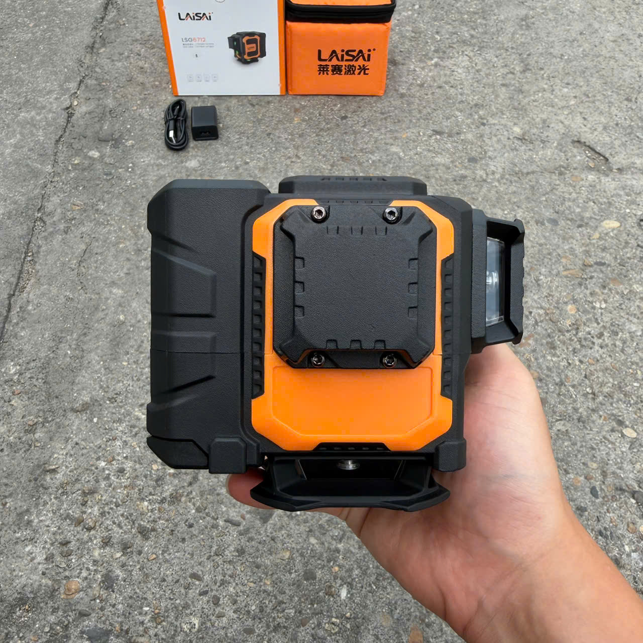 Máy cân bằng laser LAISAI LSG6712 - 12 tia xanh