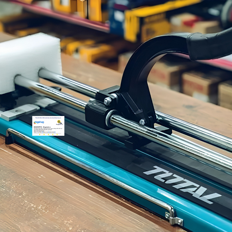 Bàn cắt gạch đẩy tay 1200mm TOTAL THT12001