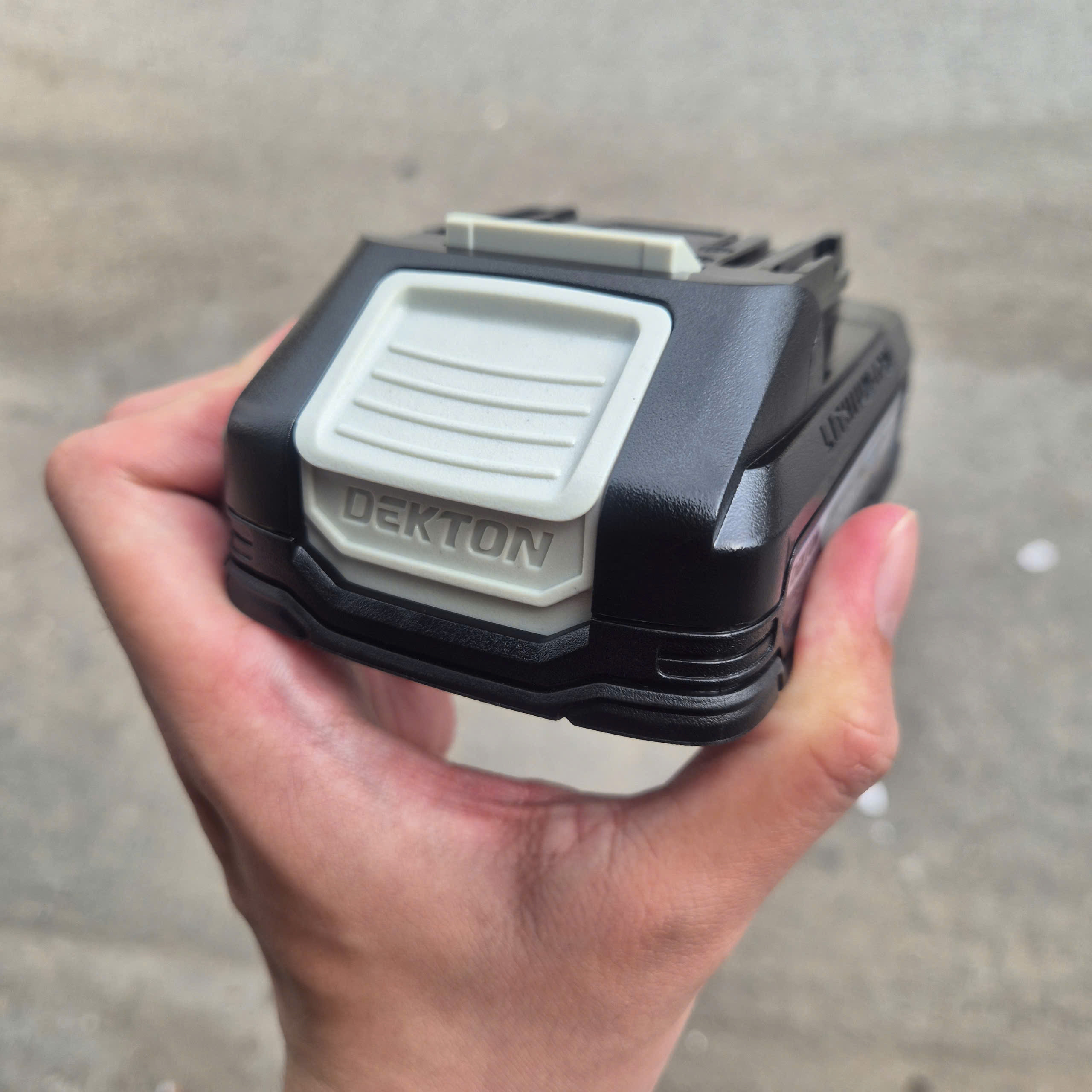 Pin 21V/2.0Ah DEKTON M21-B2055DGT (5 cell TP)