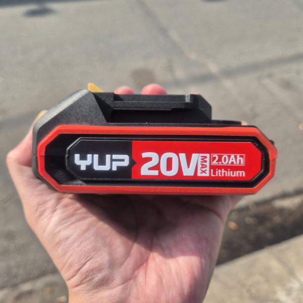 Máy khoan pin YUPAI YP20 DR13M 13mm có búa, 20V, 60N  (2 pin 2Ah, sạc, hộp nhựa)