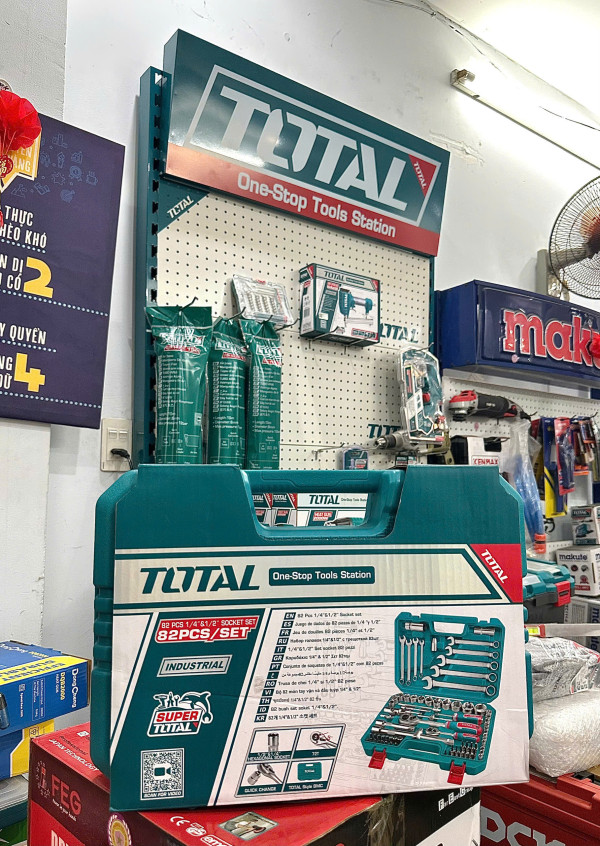 Bộ 82 đầu tuýp 1/4 inch &1/2 inch TOTAL THT421802