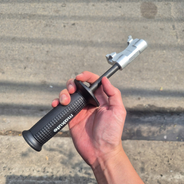 Máy khoan pin có động lực Makute CID-121-13-2BL 