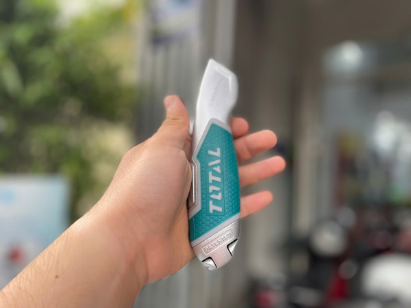 Dao cắt tiện dụng TOTAL TG5126101