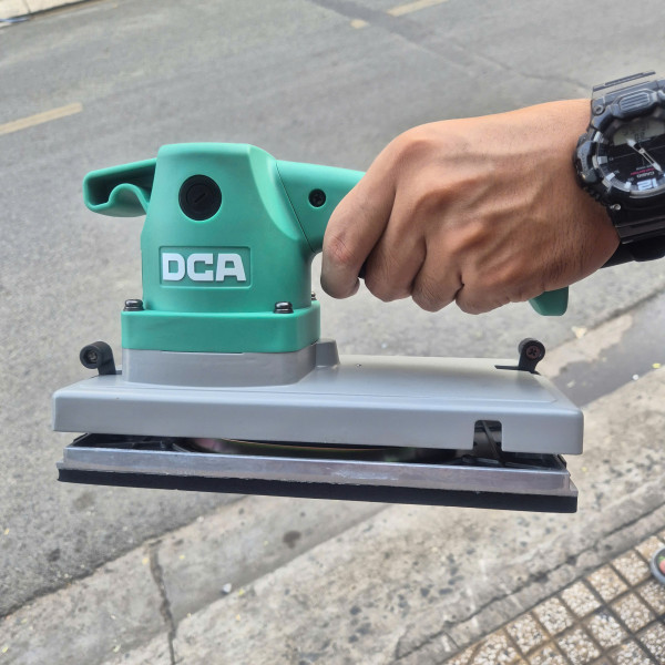 Máy chà nhám rung 520W DCA ASB234 114x234mm