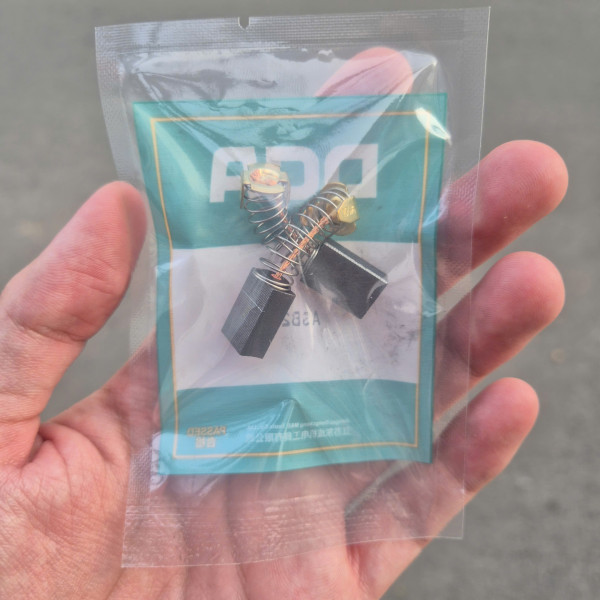 Máy chà nhám rung 520W DCA ASB234 114x234mm