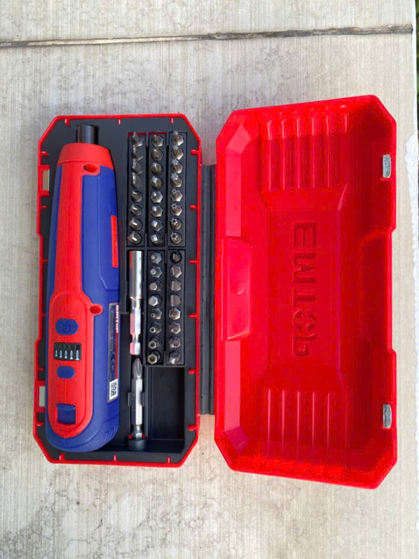 Máy vặn vít dùng pin EMTOP 4V ECSR0406