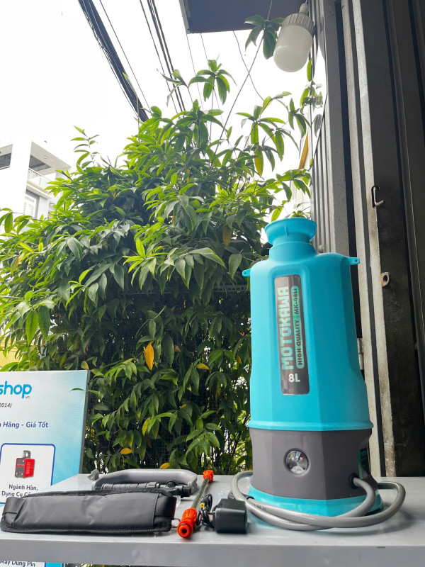 Bình xịt điện mini 8 lít MOTOKAWA MK-08Li pin Lithium 12V-2.6AH chính hãng
