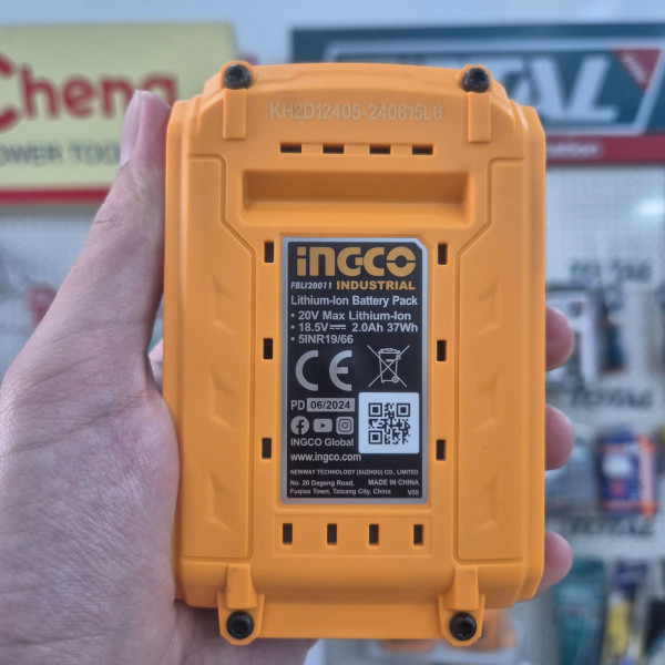 Bộ 2 pin 2.0Ah và 1 sạc INGCO FBCPK1222 chính hãng