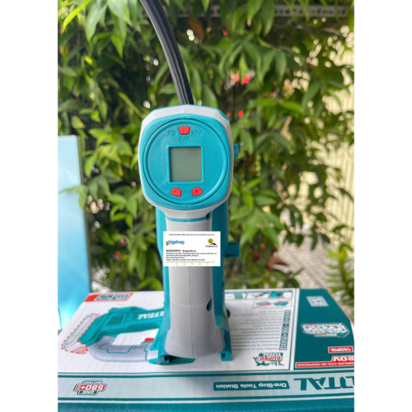 Máy bơm hơi dùng pin 20V hoặc dùng tẩu TOTAL TACLI2012 (Áp suất 160 PSI)