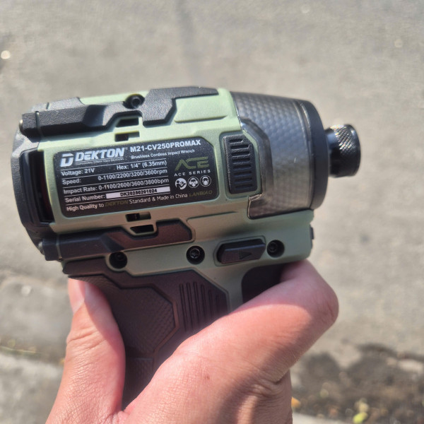 Máy chuyên vặn siết vít Dekton M21-CV250PROMAX
