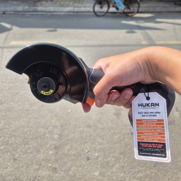 Máy Cắt Cầm Tay Hukan G2-C101MN Không Chổi Than Chân Pin