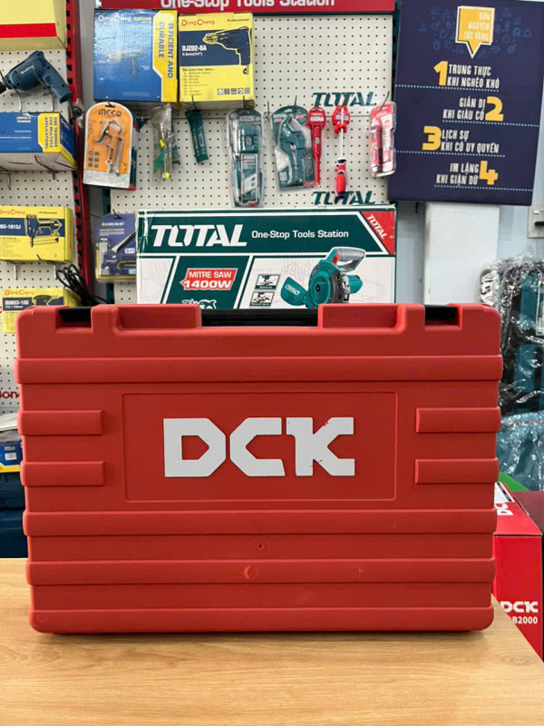 Máy khoan búa 3 chức năng 800W 26mm DCK KZC05-26B