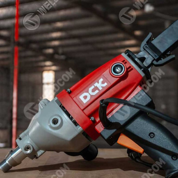Máy khoan rút lõi bê tông 1350W 90mm DCK KZZ90