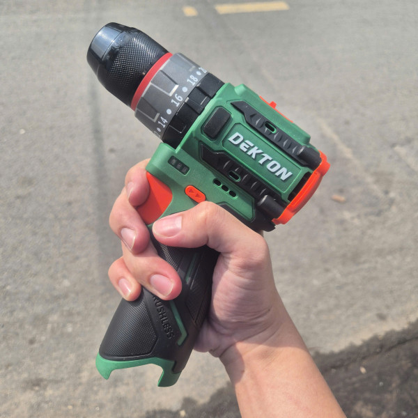 Máy khoan pin 16.8V Dekton D16-ID1060PRO