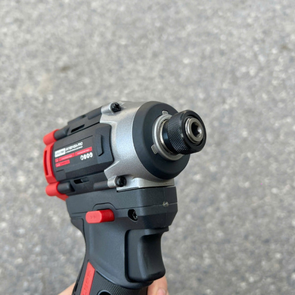 Máy chuyên vít có búa dùng pin 16V Amaxtools AV18014SA-PRO