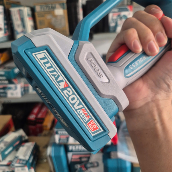 Máy rửa xe dùng pin 20V TOTAL TPWLI20362