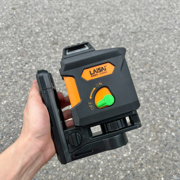 Máy laser cân bằng 5 tia xanh LAISAI LSG660S
