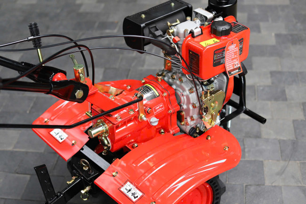 MÁY XỚI ĐẤT DẦU OSHIMA XDD-173,  6.5HP