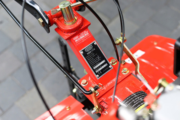 MÁY XỚI ĐẤT DẦU OSHIMA XDD-173,  6.5HP