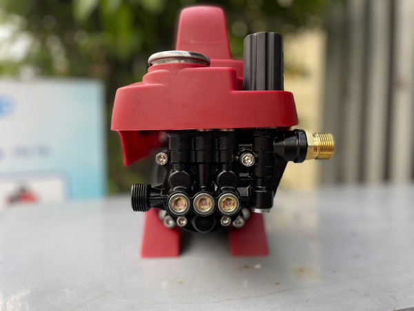 Máy Rửa Xe Có Chỉnh Áp TOYOKO T3000WM – Mô Tơ Từ Siêu Bền, Phun Áp Lực Mạnh | Bigshop.vn