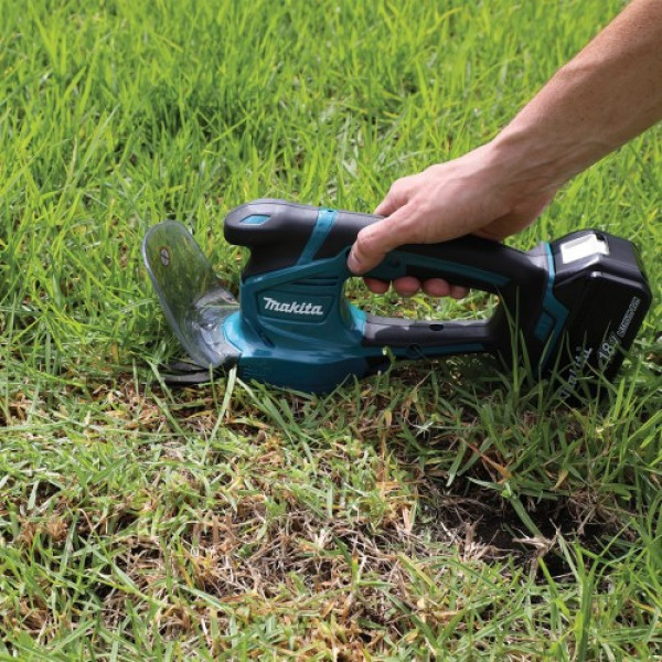 Máy tỉa hàng rào dùng pin 18V 110mm Makita DUM111SYX