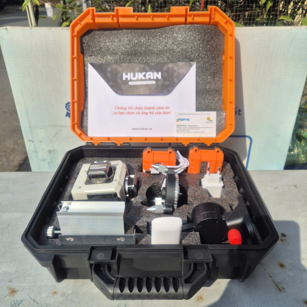 Máy cân bằng laser HUKAN GEN 2 G2-G8 – 12 tia xanh, ±2mm/10m