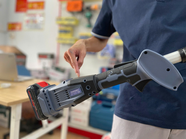 Máy Cắt Cỏ YAMASU YMS-MCC800G2 Pin 21V | Động Cơ Không Chổi Than