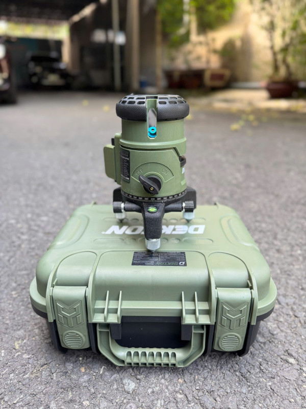 Máy Cân Bằng Laser 5 Tia Dekton DK-LS0501XPRO